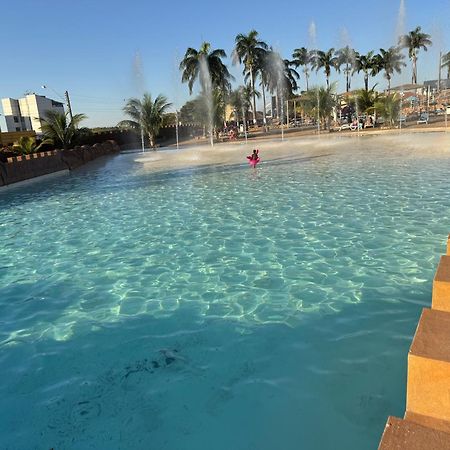 Acquaville Flat E Parque Aquatico Caldas Novas Εξωτερικό φωτογραφία