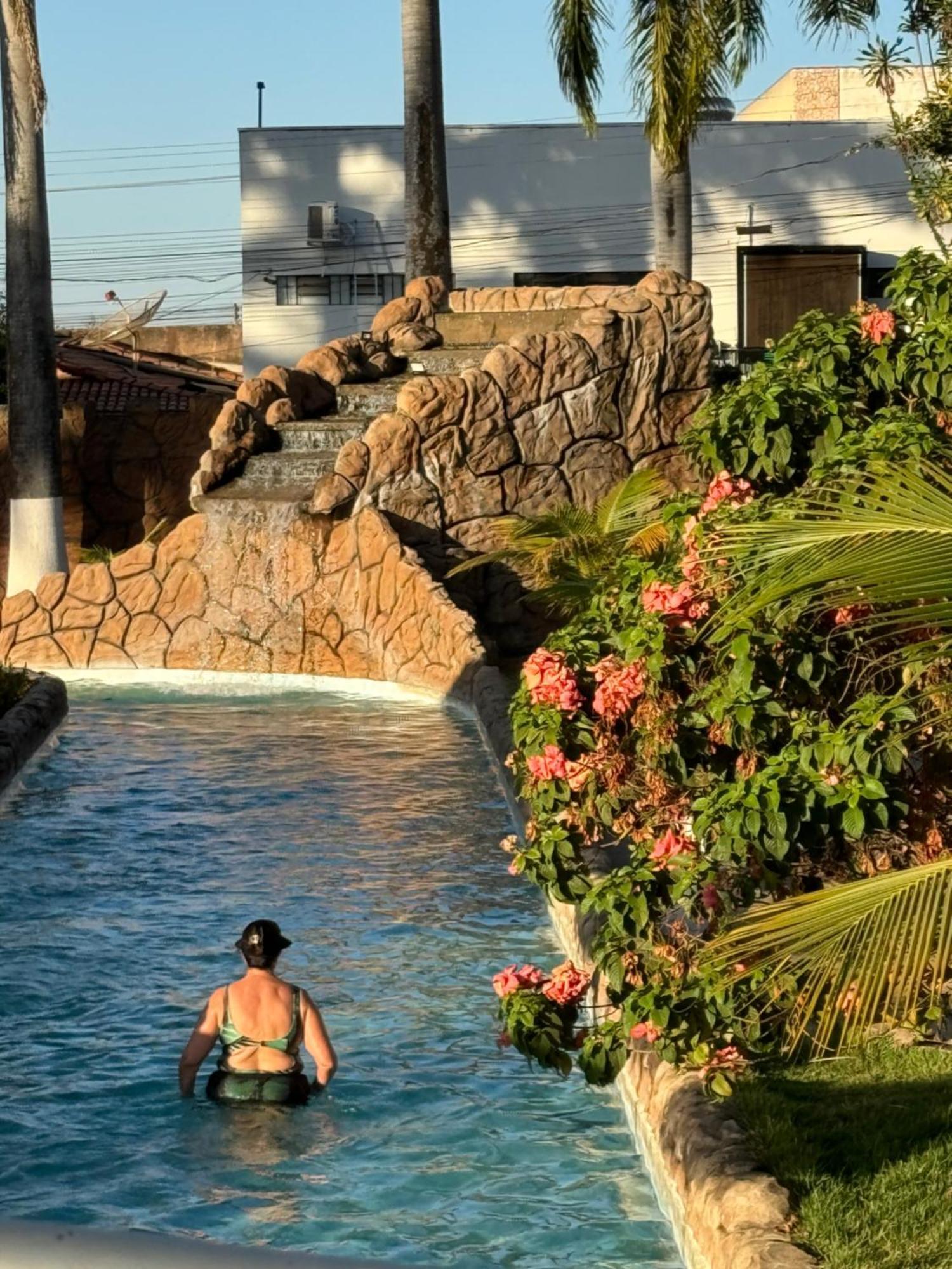 Acquaville Flat E Parque Aquatico Caldas Novas Εξωτερικό φωτογραφία
